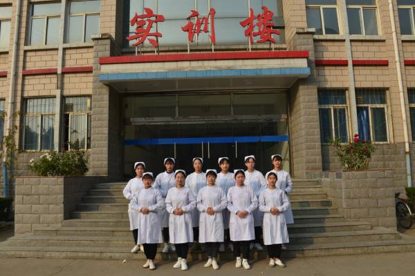 石家莊冀聯醫學院護理專業學生