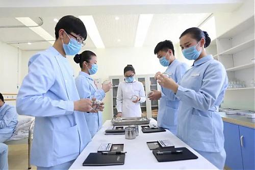 石家莊辦北方醫學中等專業學校護理專業實訓課