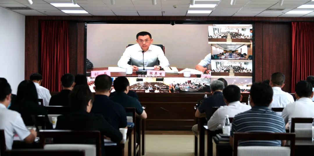 河北機(jī)電職業(yè)技術(shù)學(xué)院組織參加河北省職業(yè)教育“2+2+2”校企聯(lián)合貫通培養(yǎng)研討會(huì) 圖1
