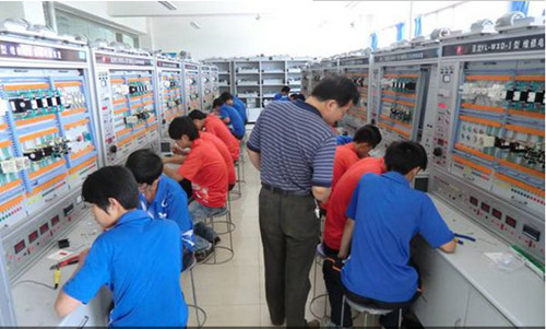 河北經濟管理學校電子電工實訓室