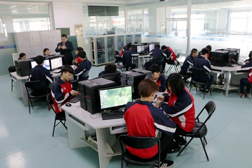 河北商貿學校計算機學生學習組網與網絡管理