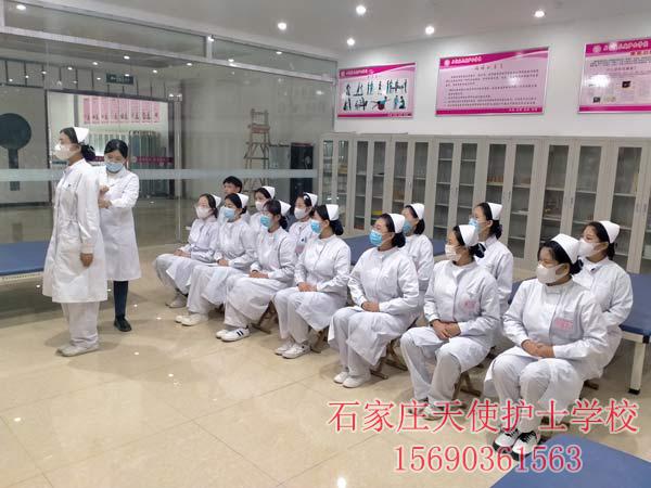 石家莊天使護士學校中醫康復保健專業實訓課