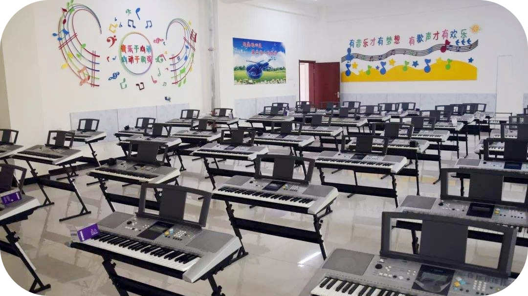 石家莊市明澤職業中專學校幼師專業鋼琴教室